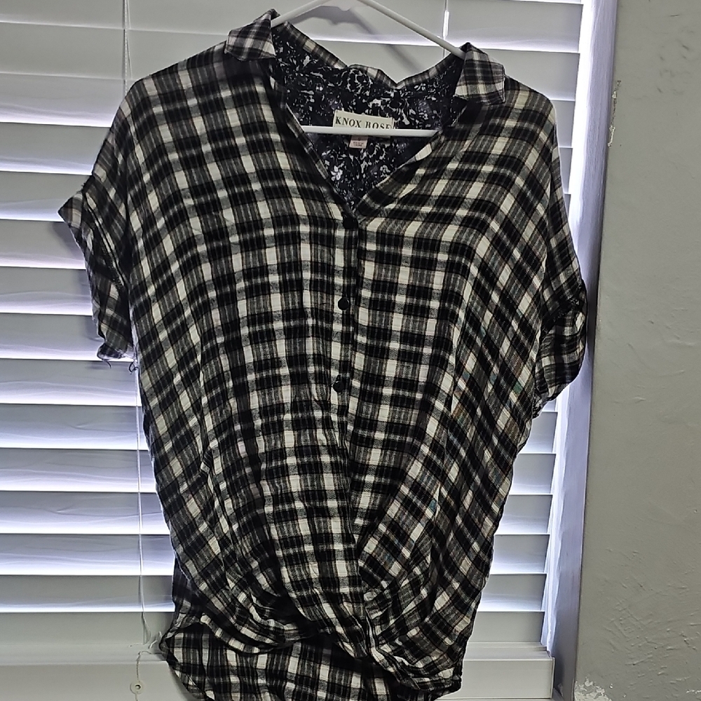 Knox Rose Monochrome Plaid Button Down Shirt